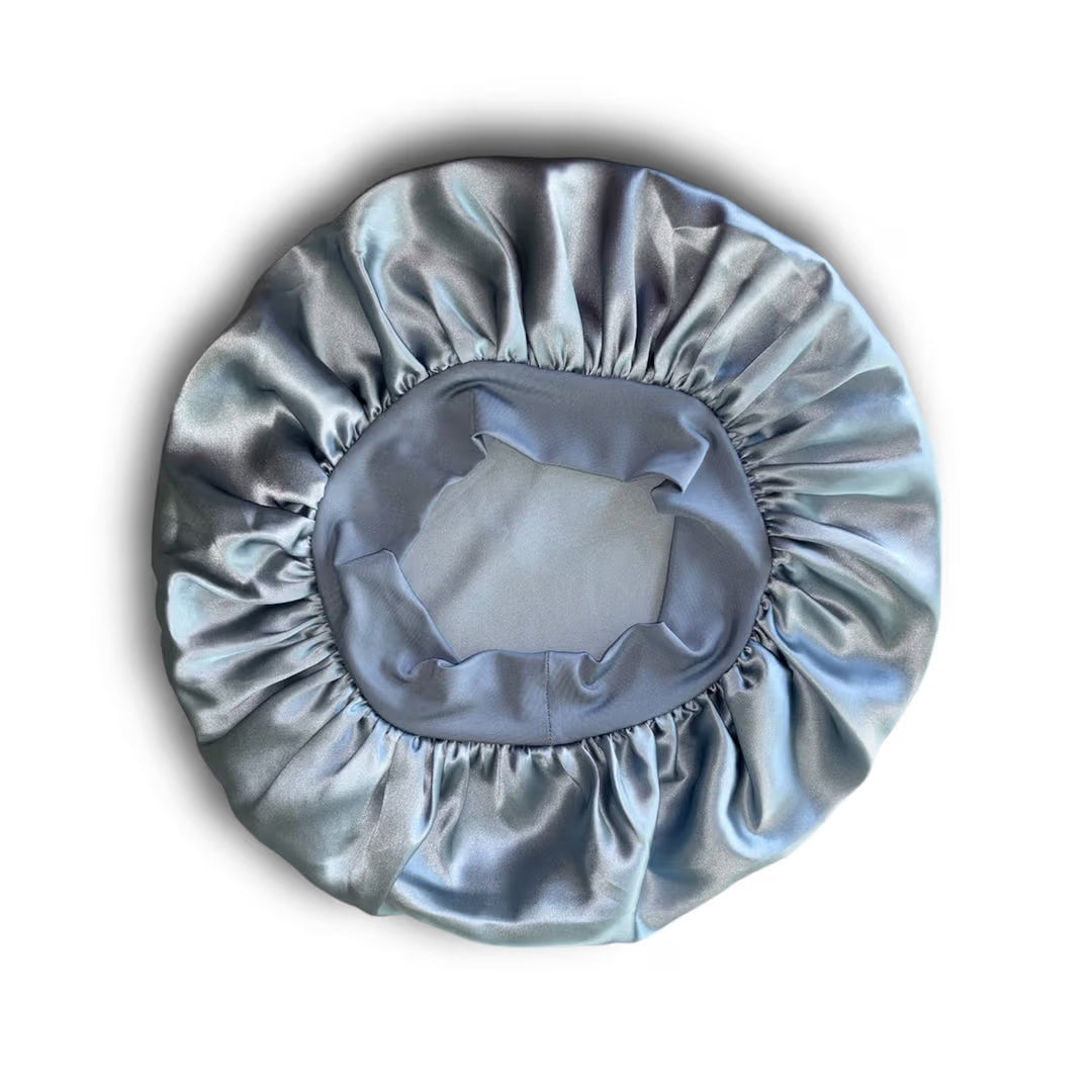 Adjustable silk bonnet
