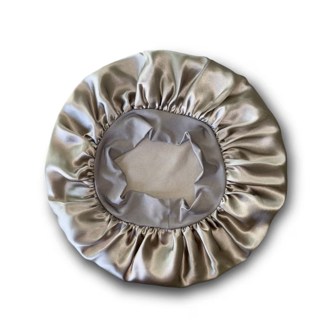 Adjustable silk bonnet
